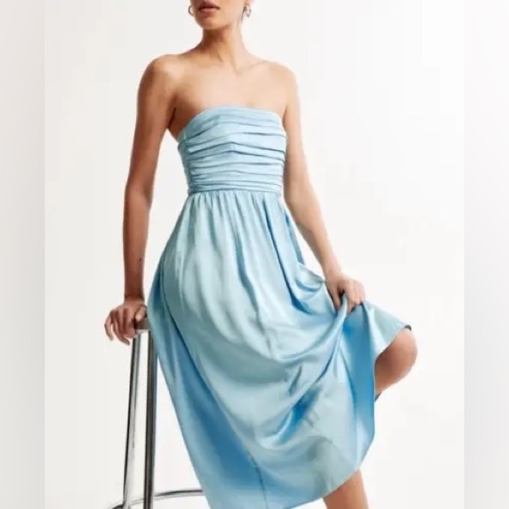 Abercrombie baby blue dress